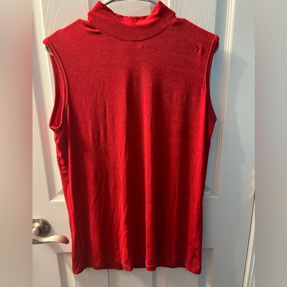 Carolyn Strauss Collection Women’s dressy style tank top